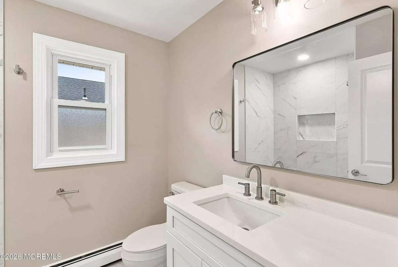549 Jamaica Blvd, photo 12