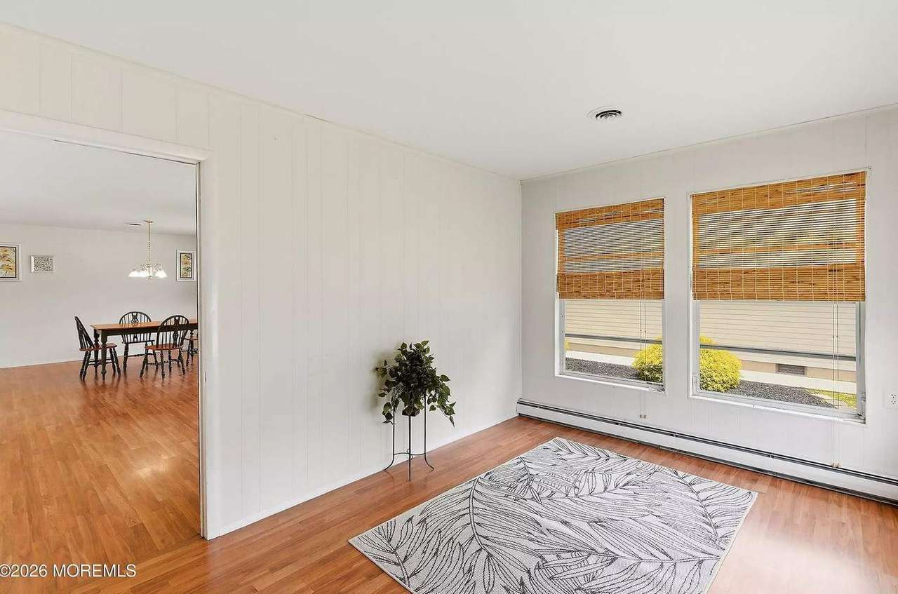 39 Corinth Pl, photo 6