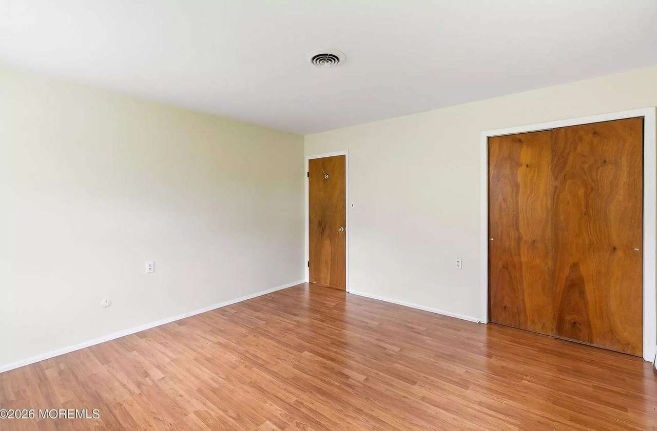 39 Corinth Pl, photo 14
