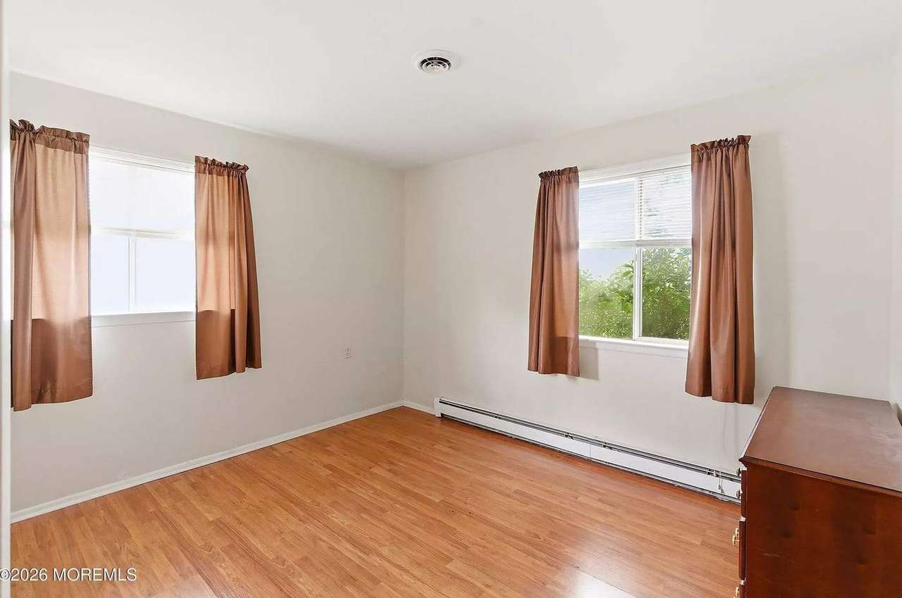 39 Corinth Pl, photo 15