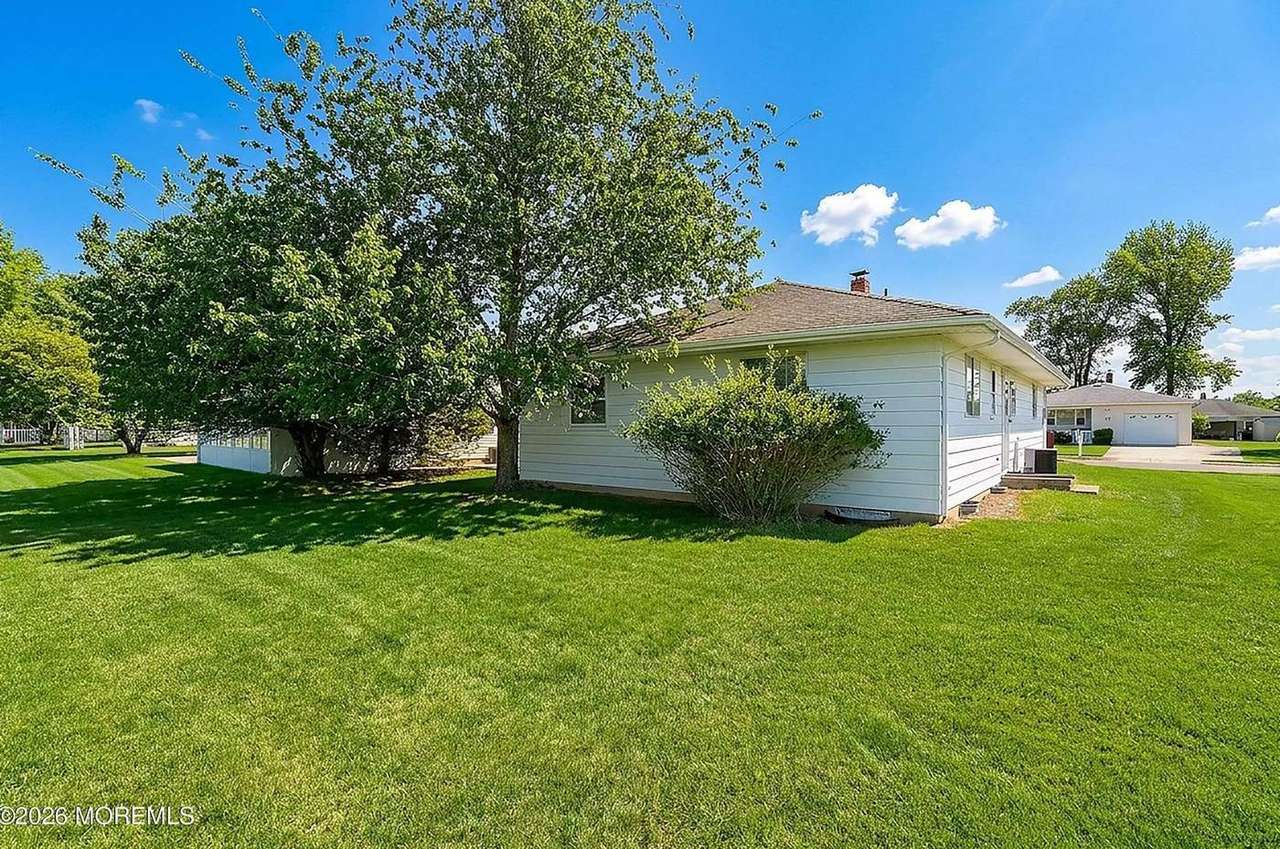 39 Corinth Pl, photo 20