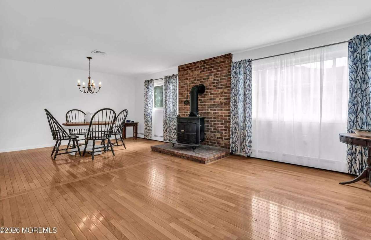 7 Ravenna Ct, photo 8