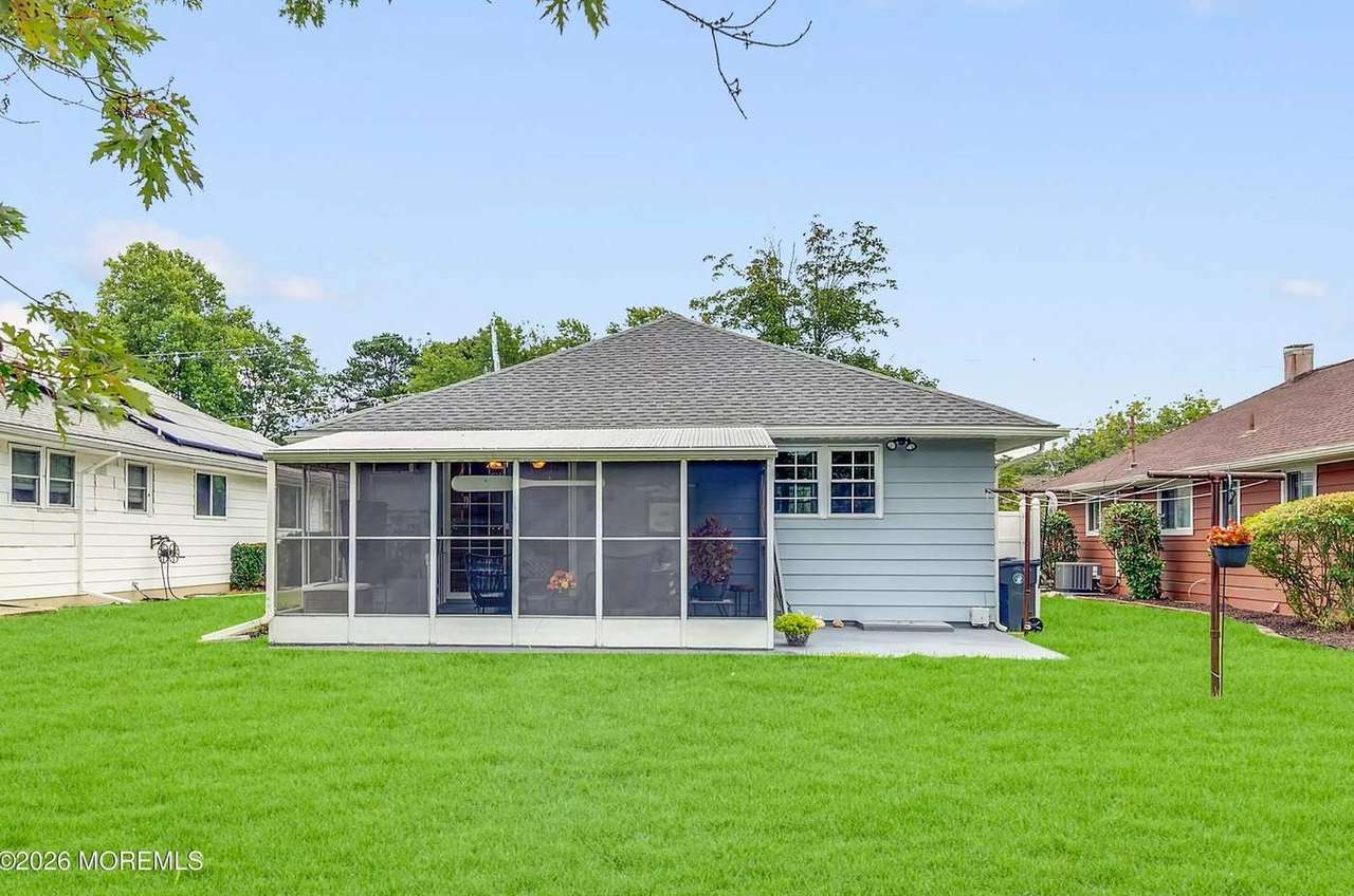 1792 Hovsons Blvd, photo 20