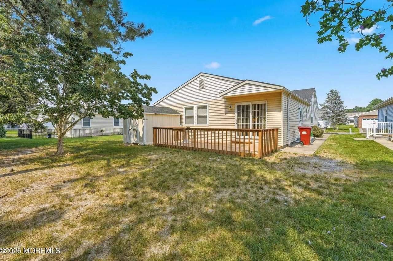 196 Pulaski Blvd, photo 7