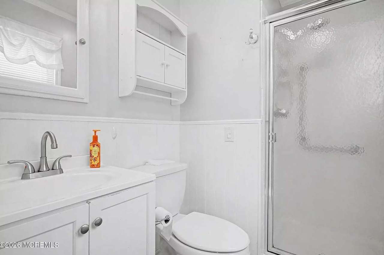 5 Pulaski Blvd, photo 23