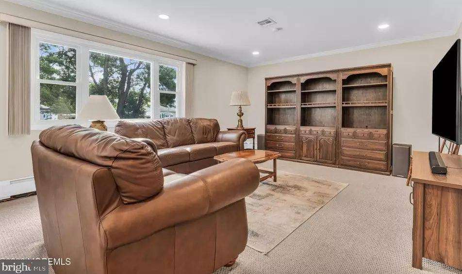 193 Torrey Pines Dr, photo 11