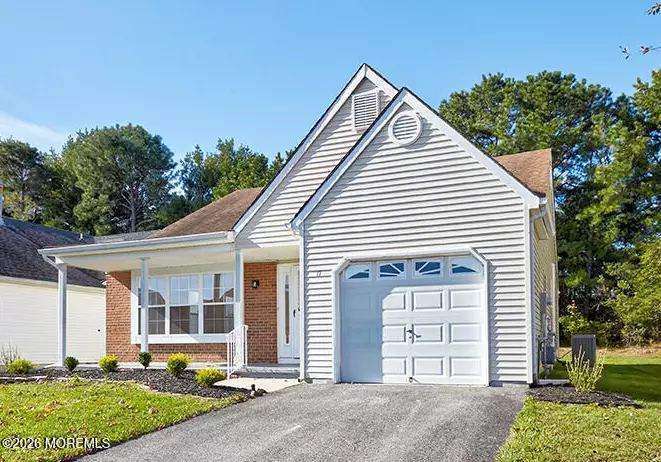 17 Trent Dr, photo 3