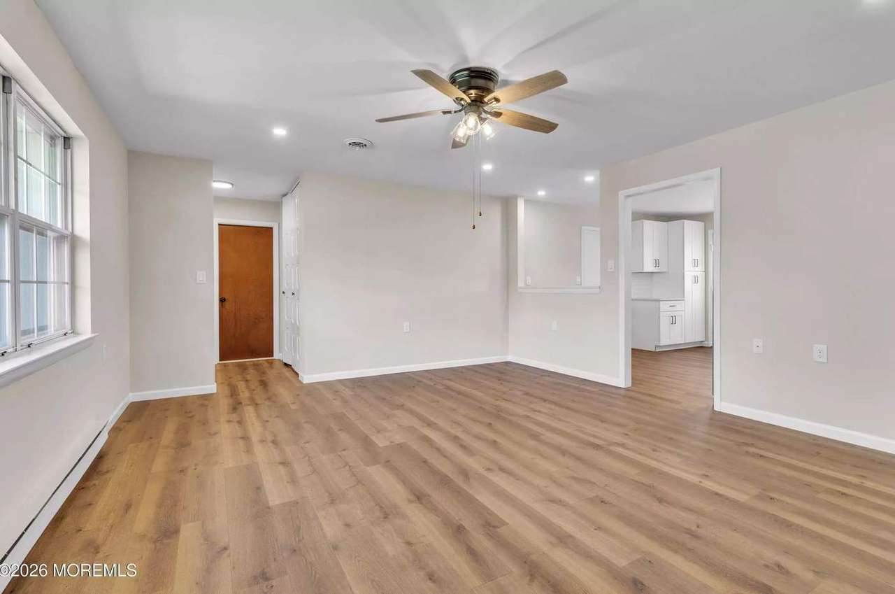 27D Cambridge Cir, photo 25