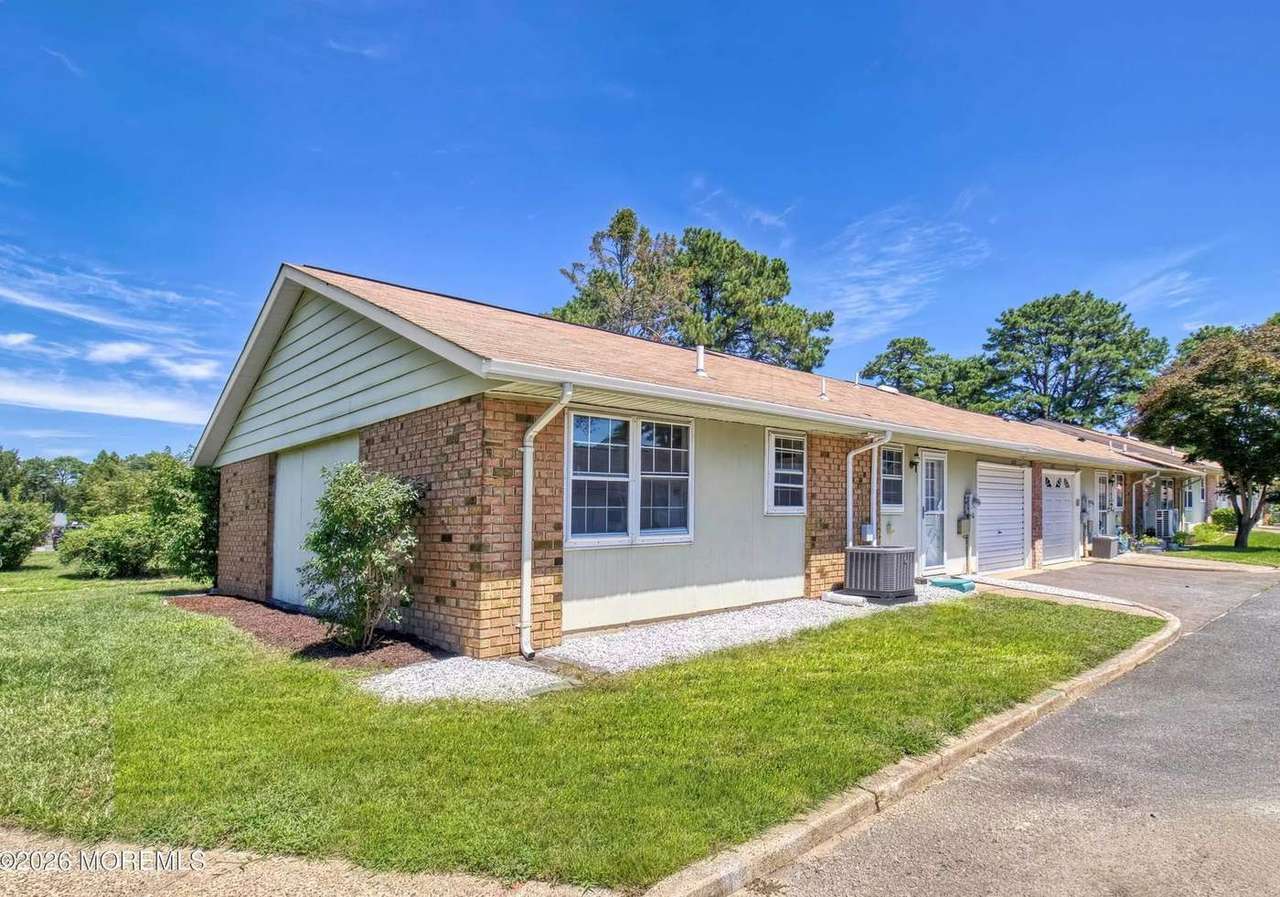 27D Cambridge Cir, photo 30