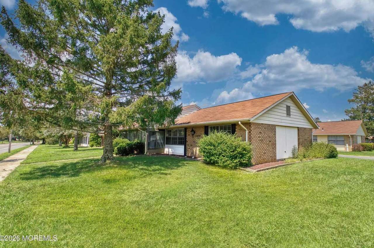 32D Yorkshire Ct, photo 5