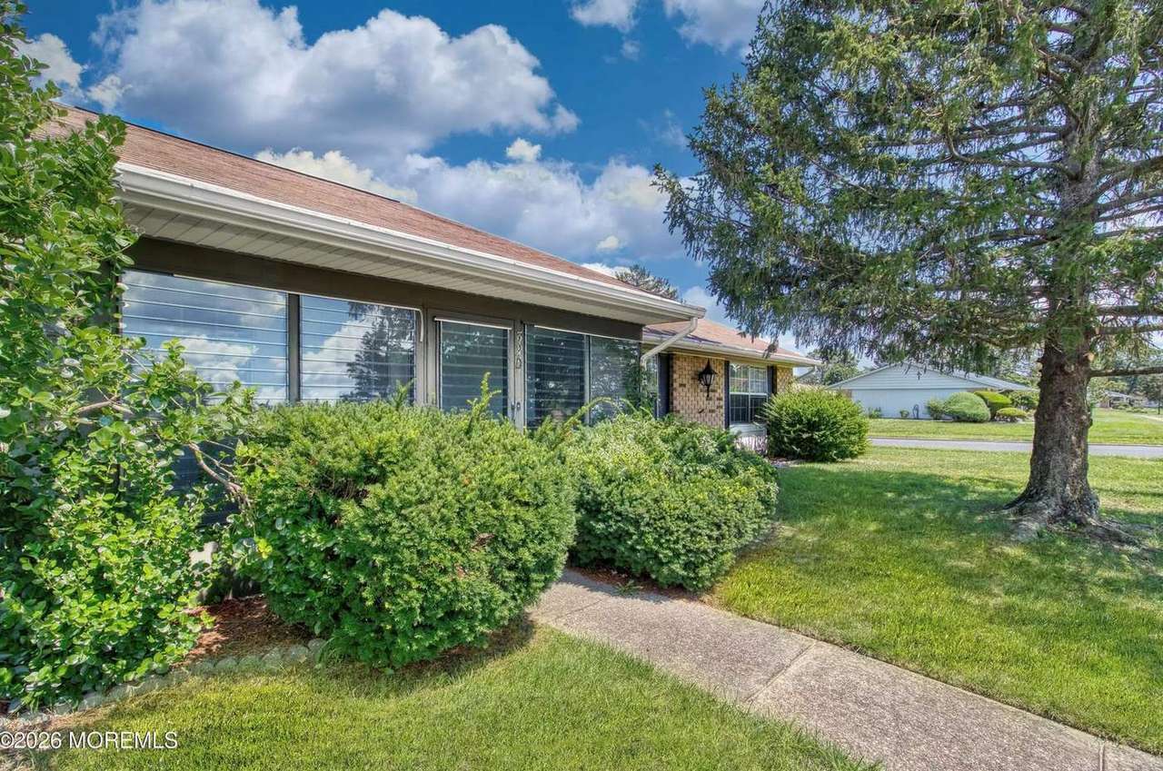 32D Yorkshire Ct, photo 8