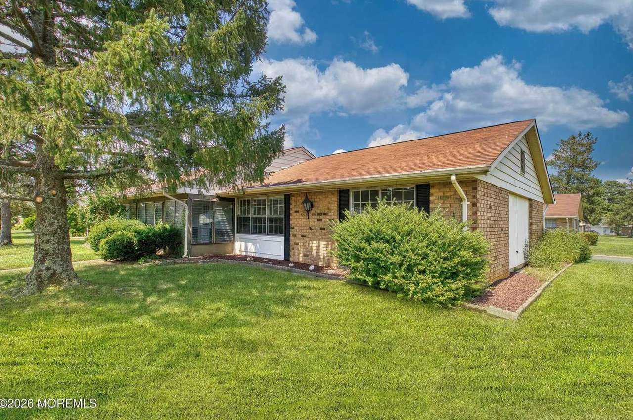 32D Yorkshire Ct, photo 9