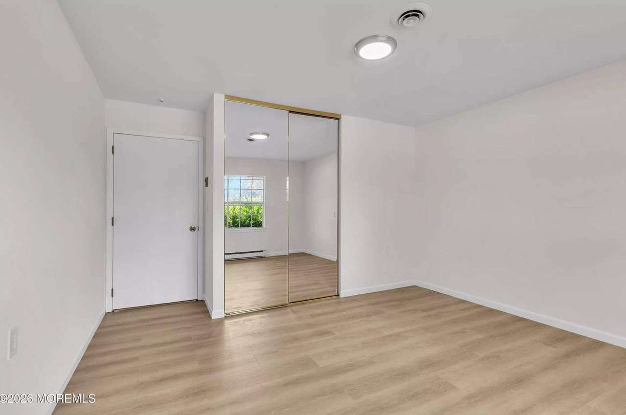 32D Yorkshire Ct, photo 24