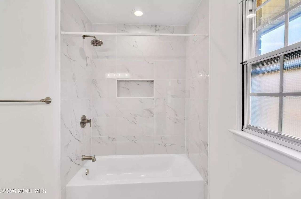 32D Yorkshire Ct, photo 30