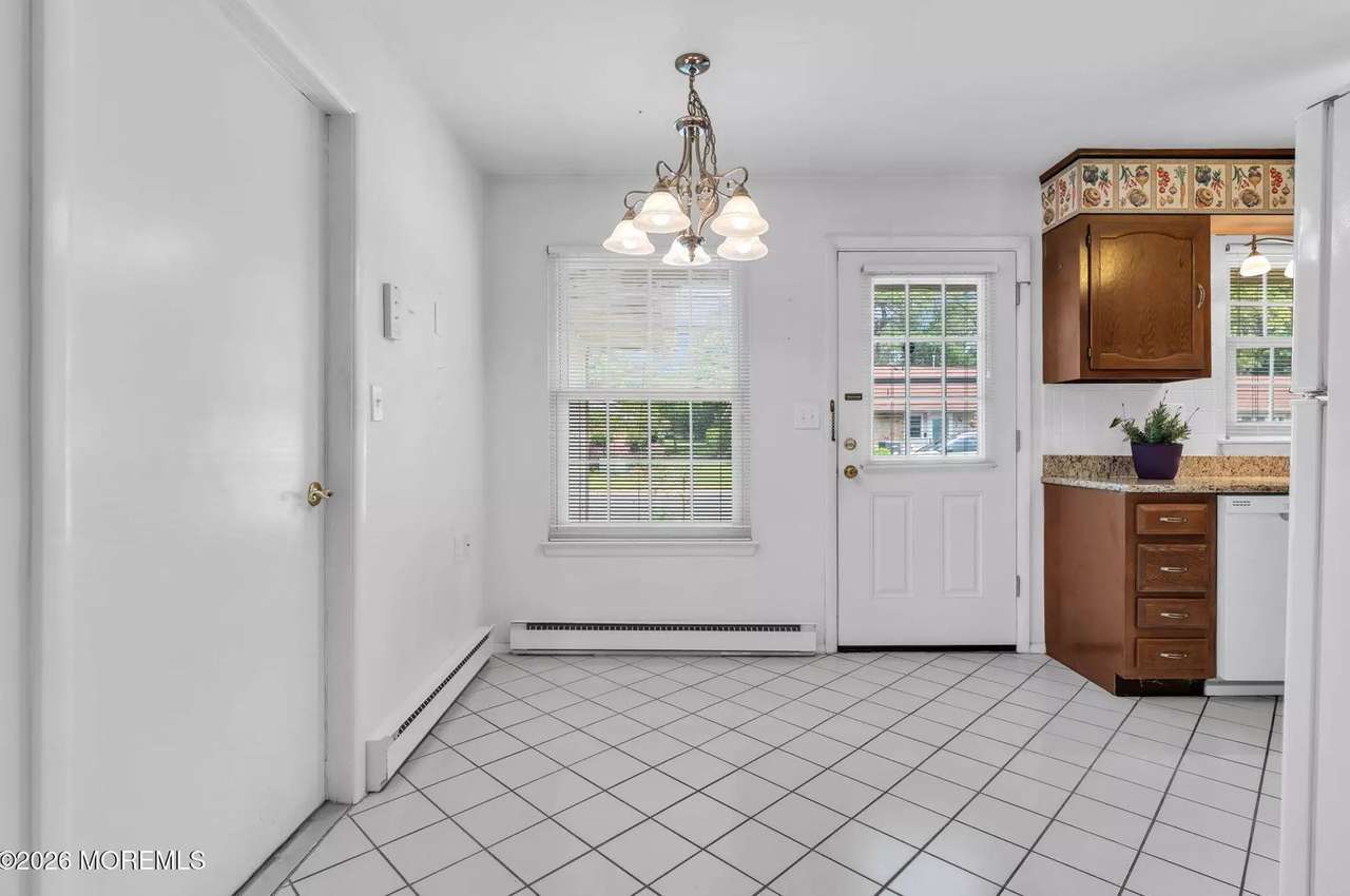 35B Gramercy Ln, photo 4
