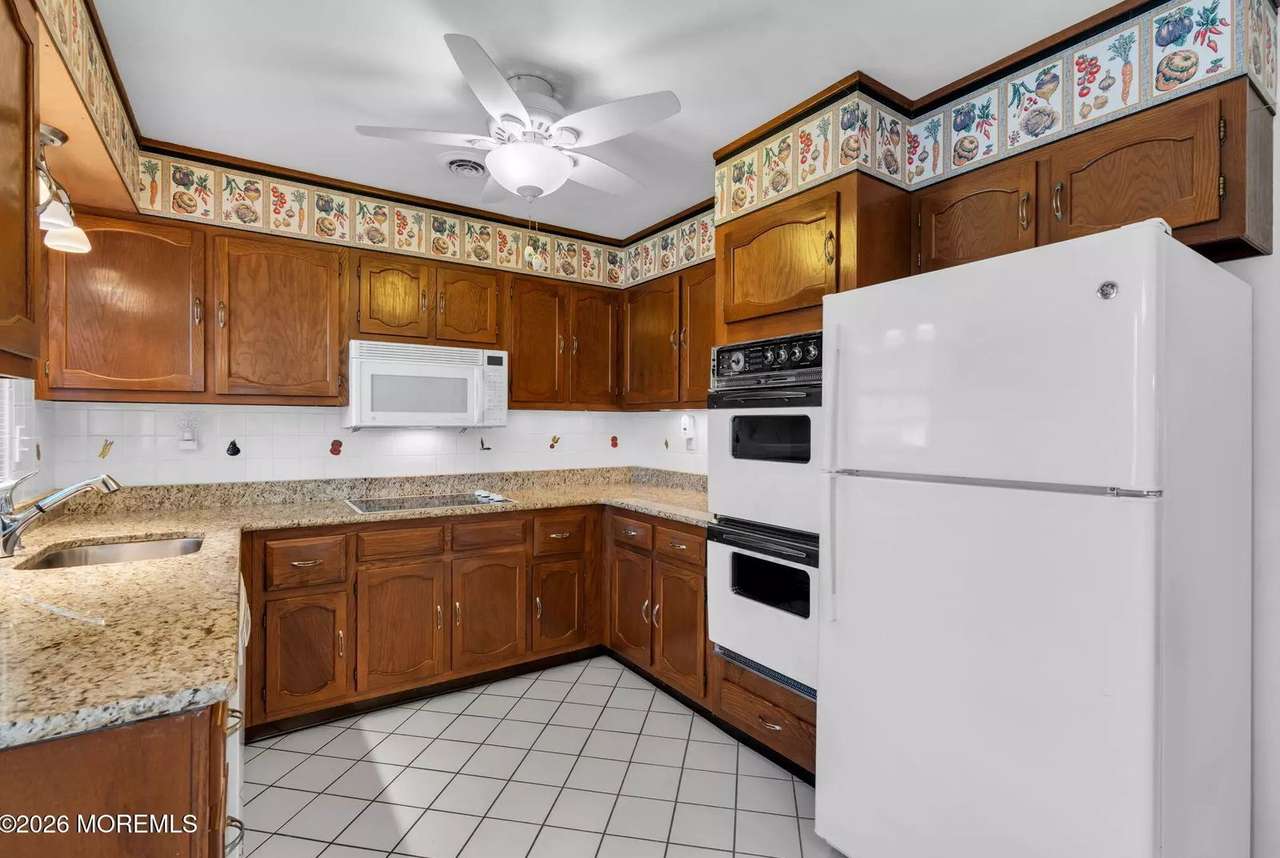 35B Gramercy Ln, photo 5