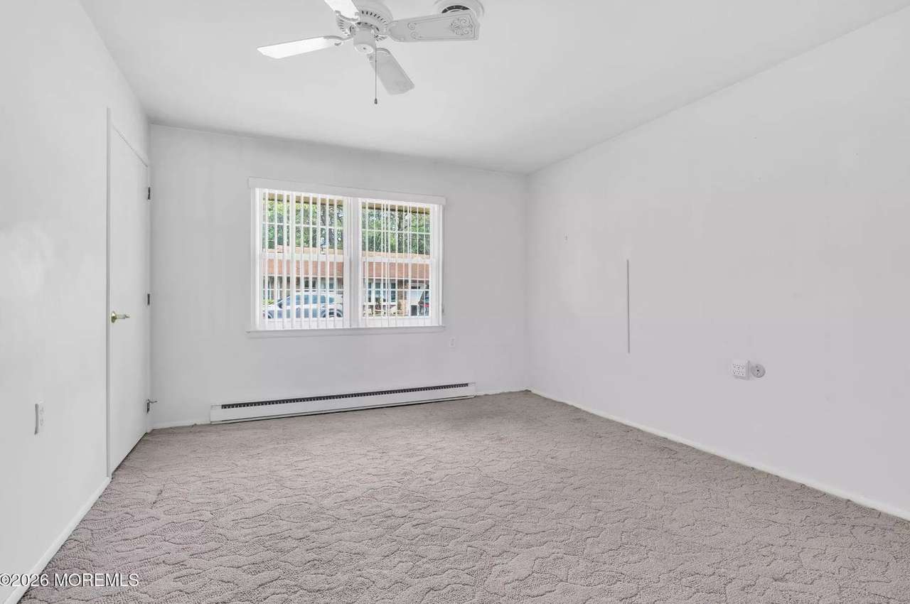 35B Gramercy Ln, photo 10