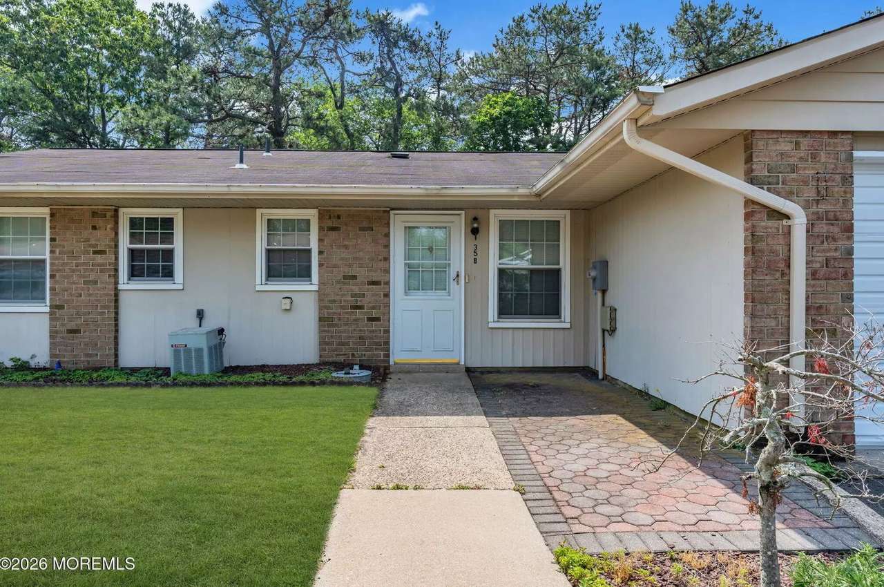 35B Gramercy Ln, photo 24