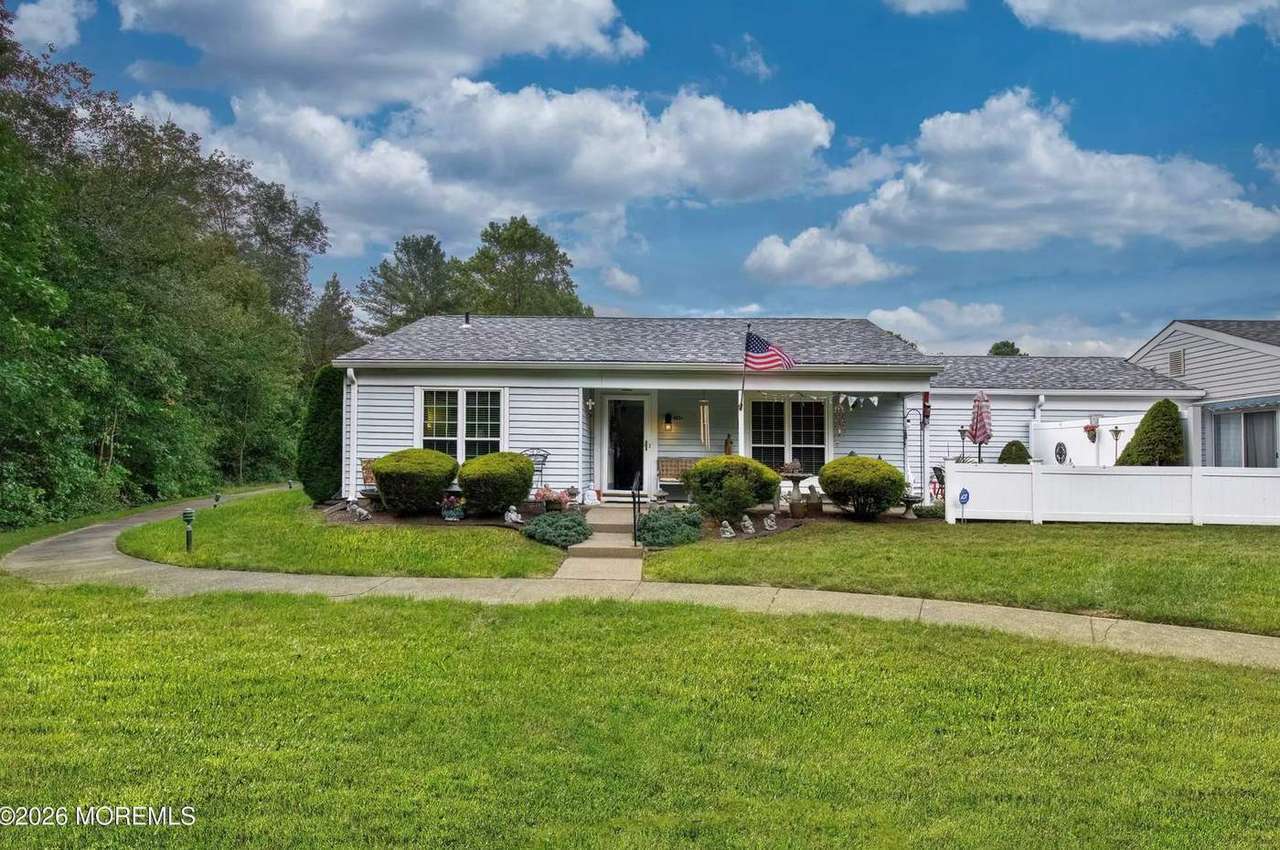 483A Winfield Ct, photo 3