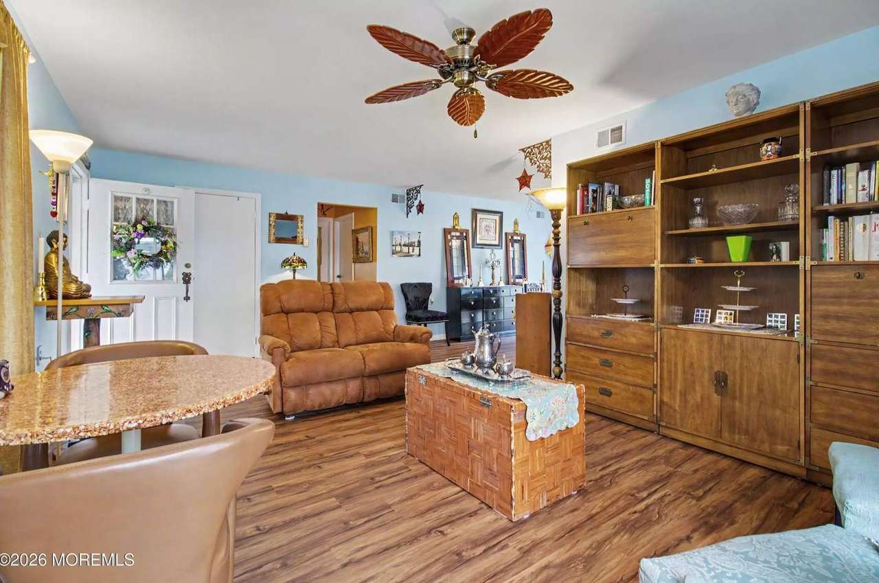 483A Winfield Ct, photo 25