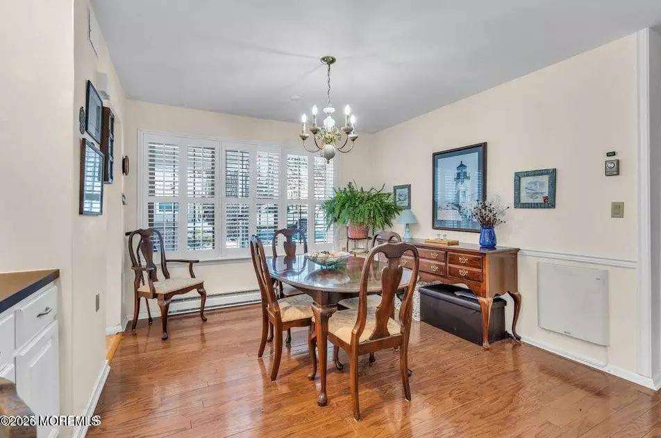 766B Liverpool Cir, photo 10