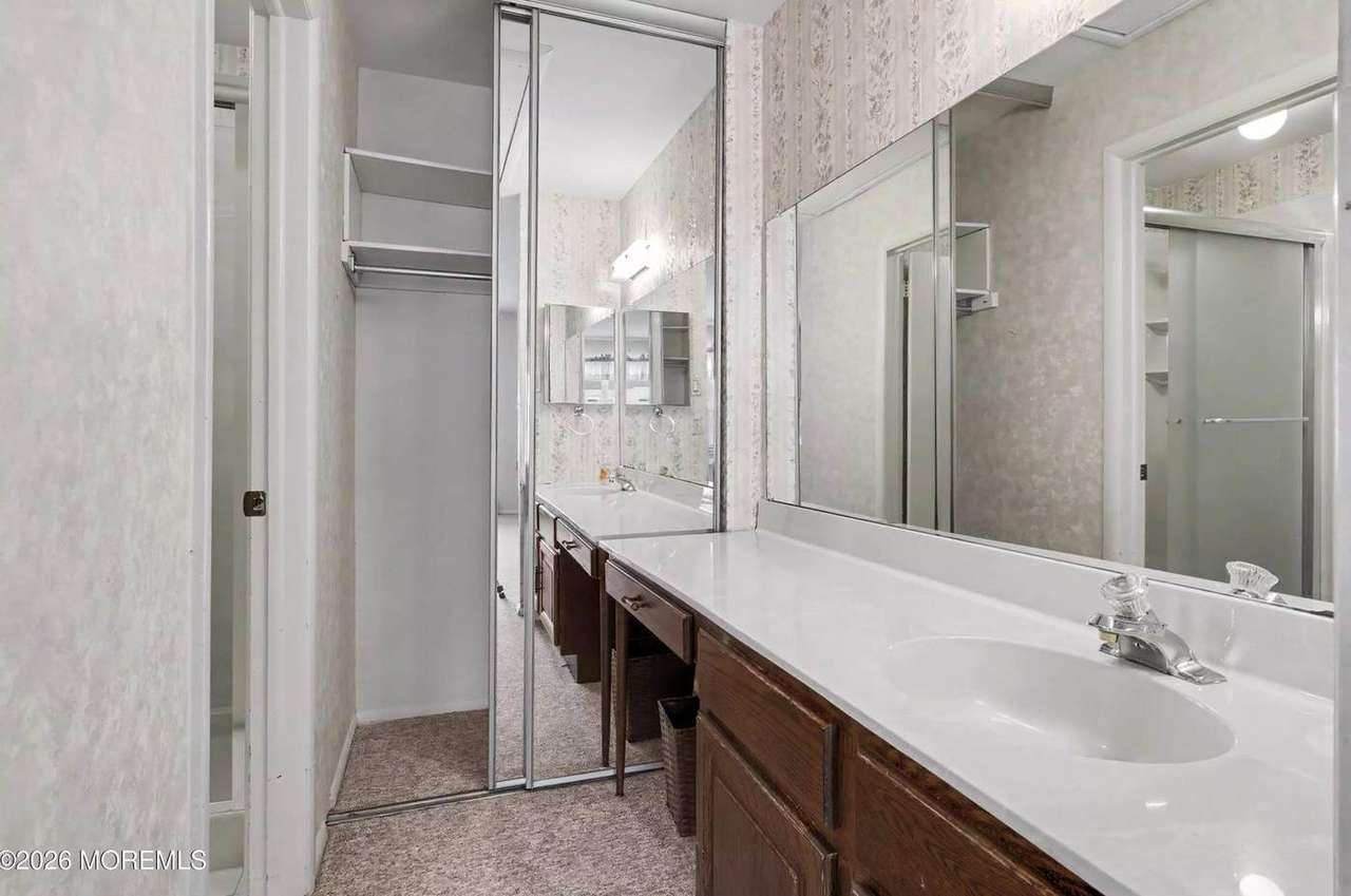 817A Liverpool Cir, photo 28
