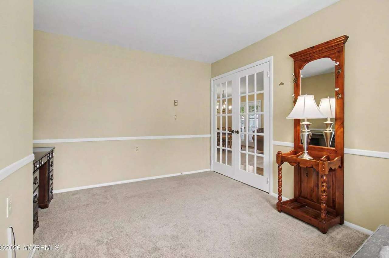 817A Liverpool Cir, photo 32