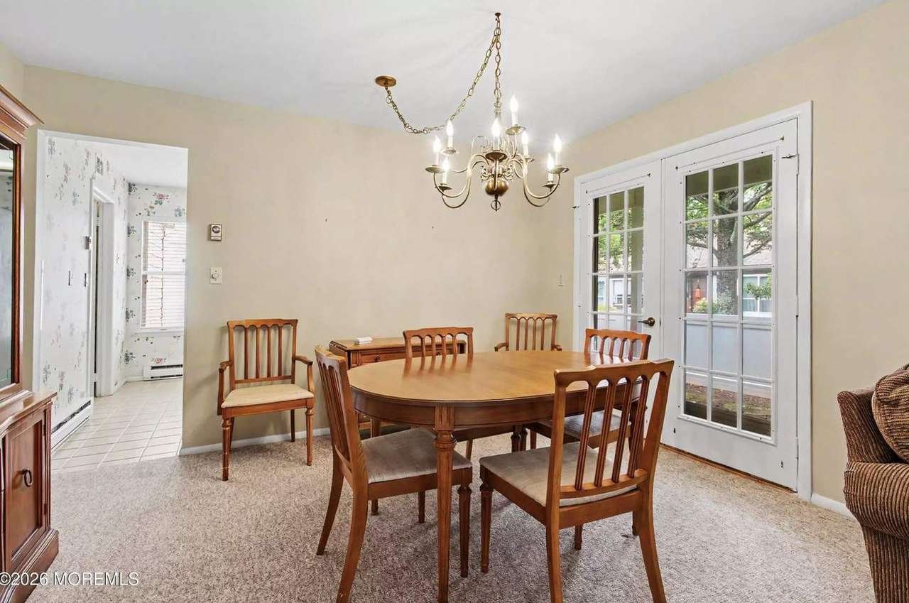 817A Liverpool Cir, photo 36