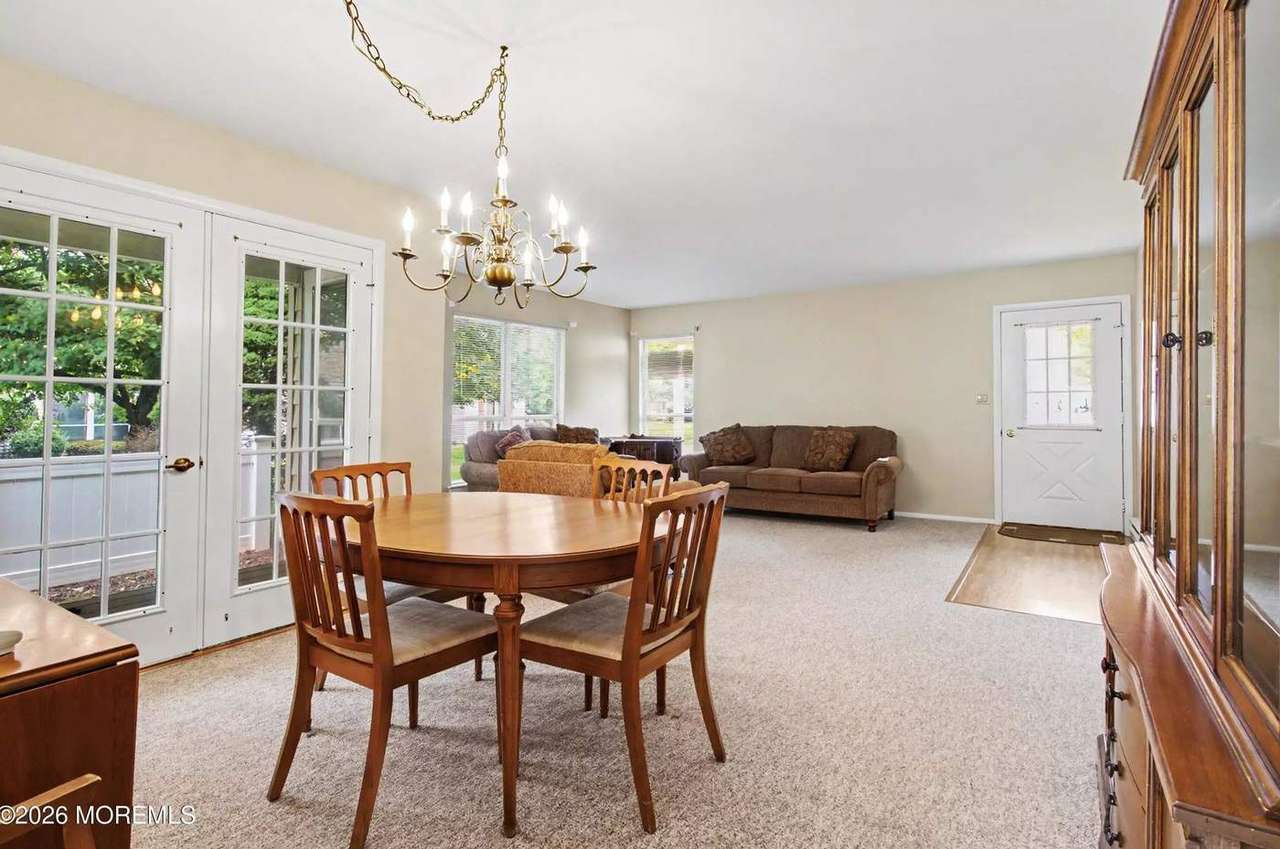 817A Liverpool Cir, photo 37