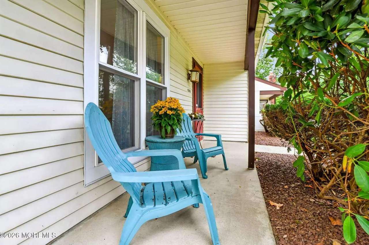 820B Liverpool Cir, photo 33