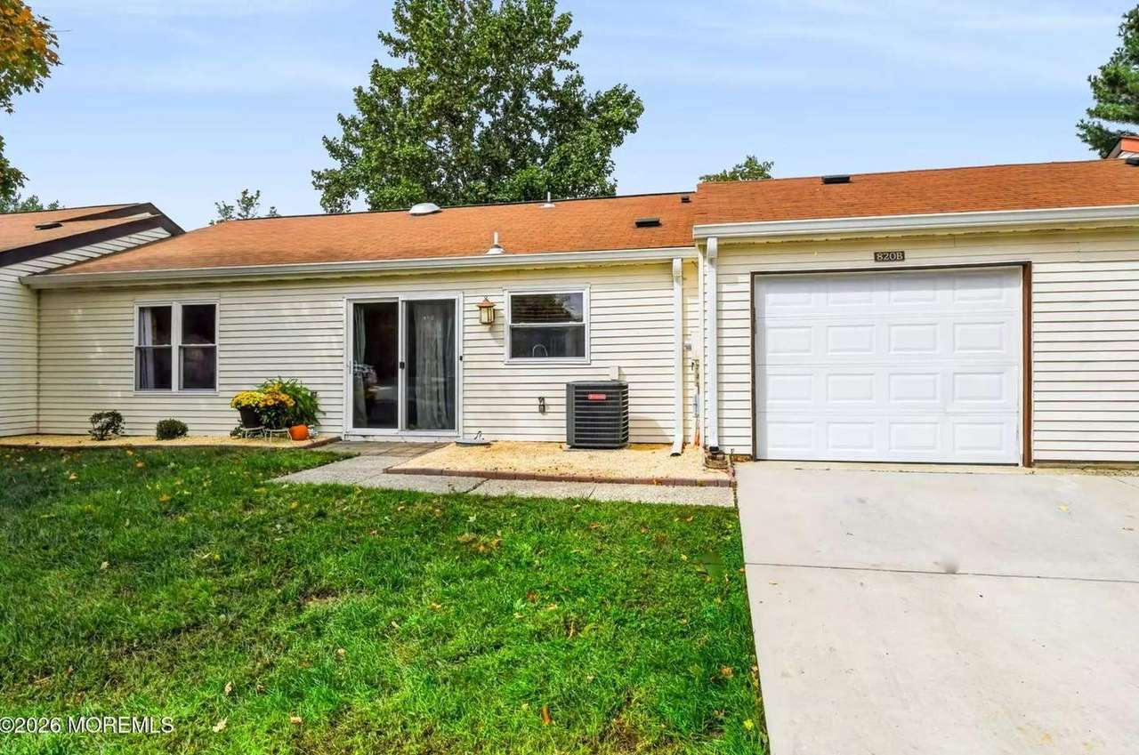 820B Liverpool Cir, photo 37
