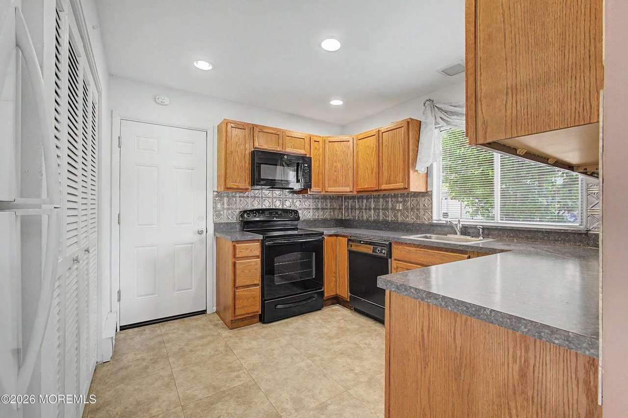 871 Liverpool Cir #B, photo 4