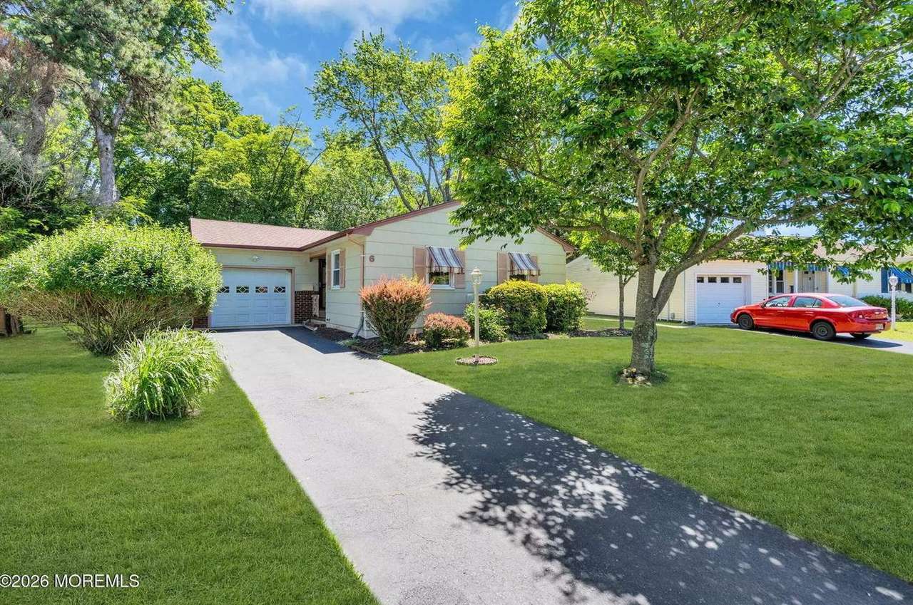 6 Woodbury Ct, photo 5