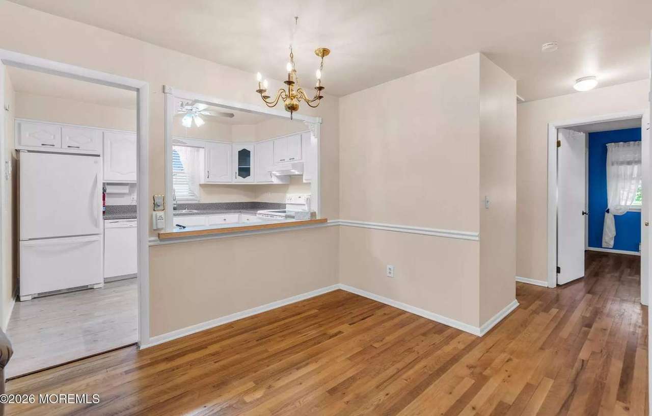 6 Woodbury Ct, photo 10