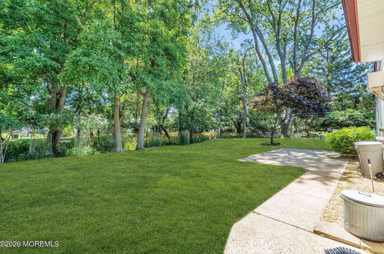 6 Woodbury Ct, photo 22