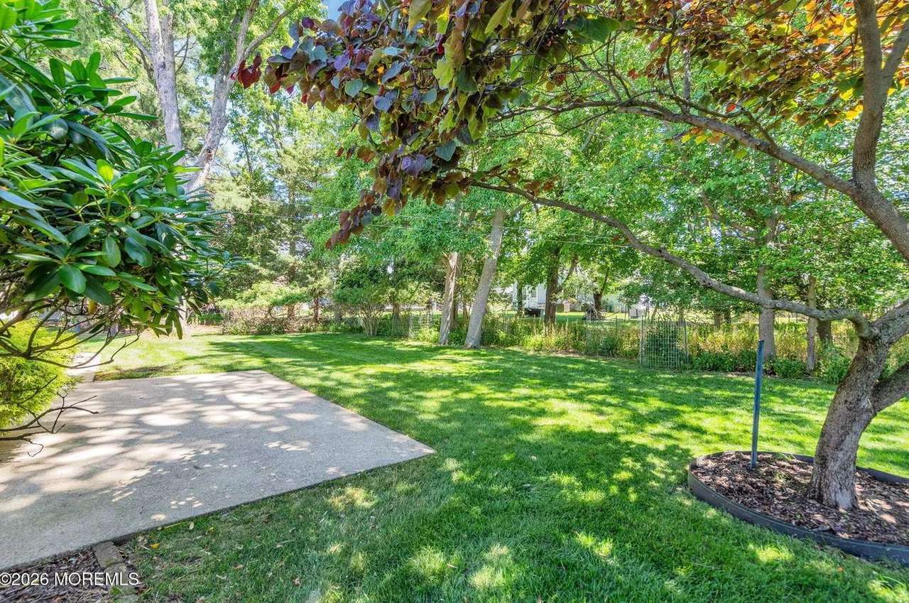 6 Woodbury Ct, photo 28