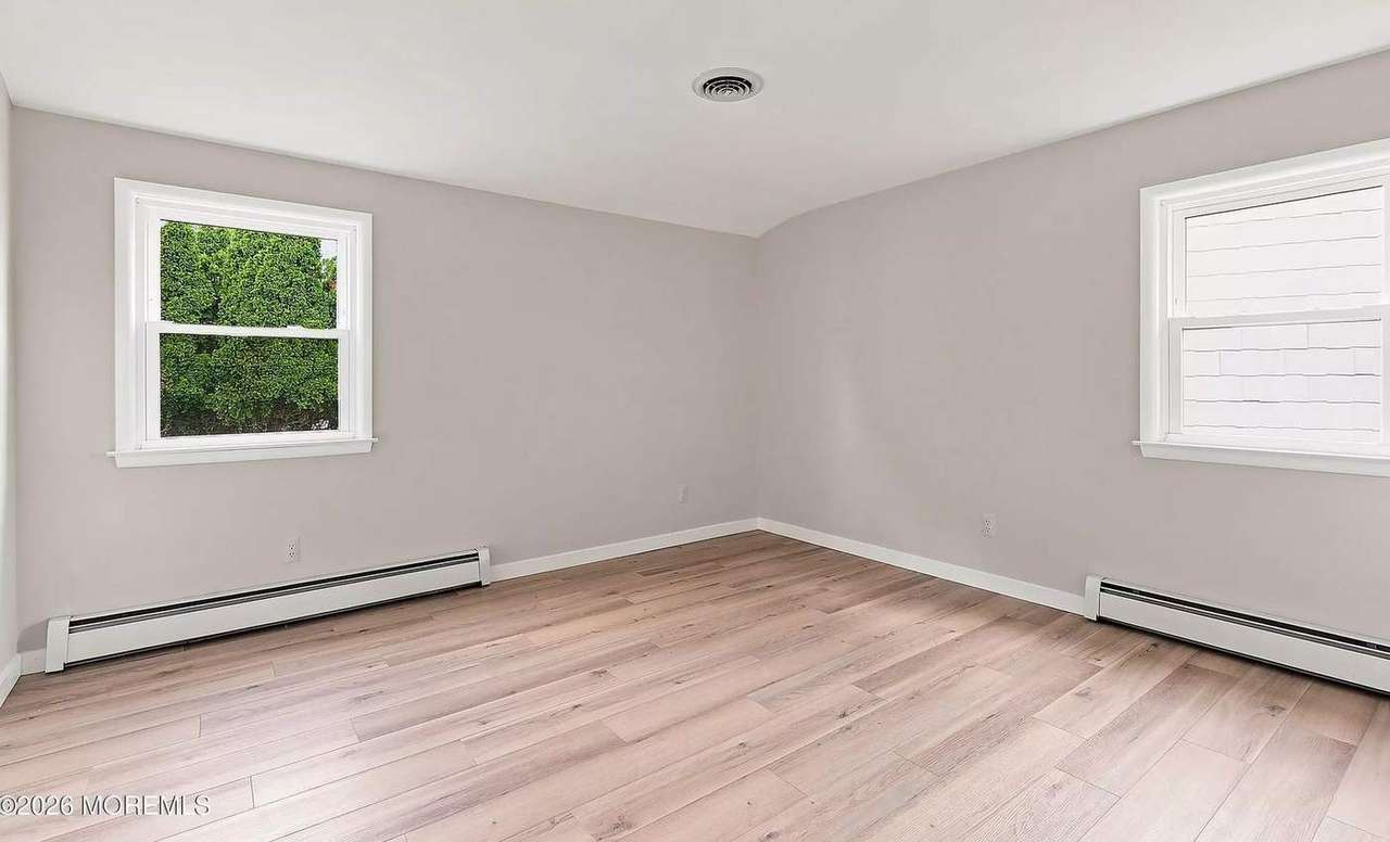 162 Castleton Dr, photo 9