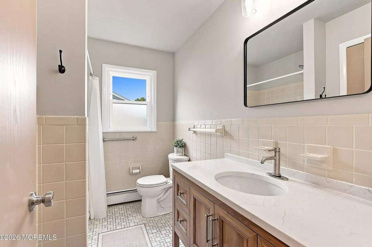 162 Castleton Dr, photo 10