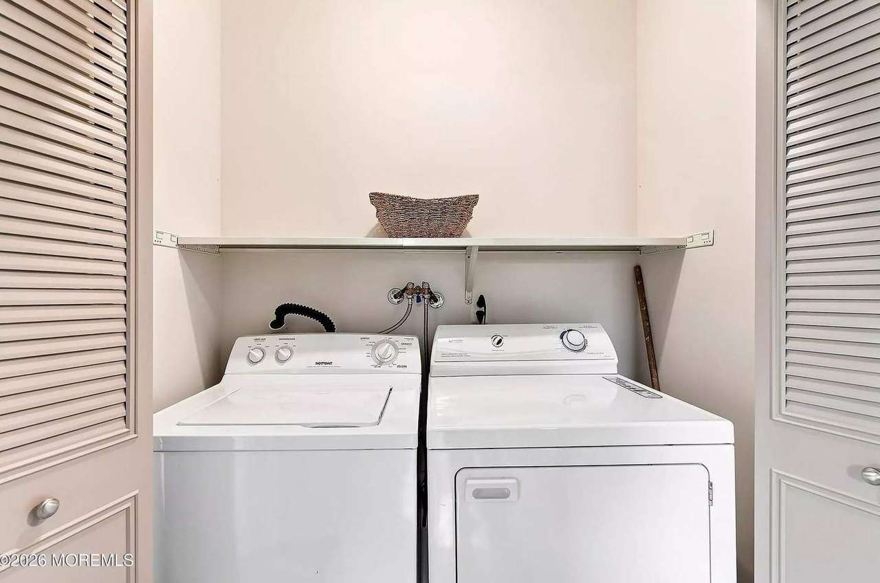 162 Castleton Dr, photo 13