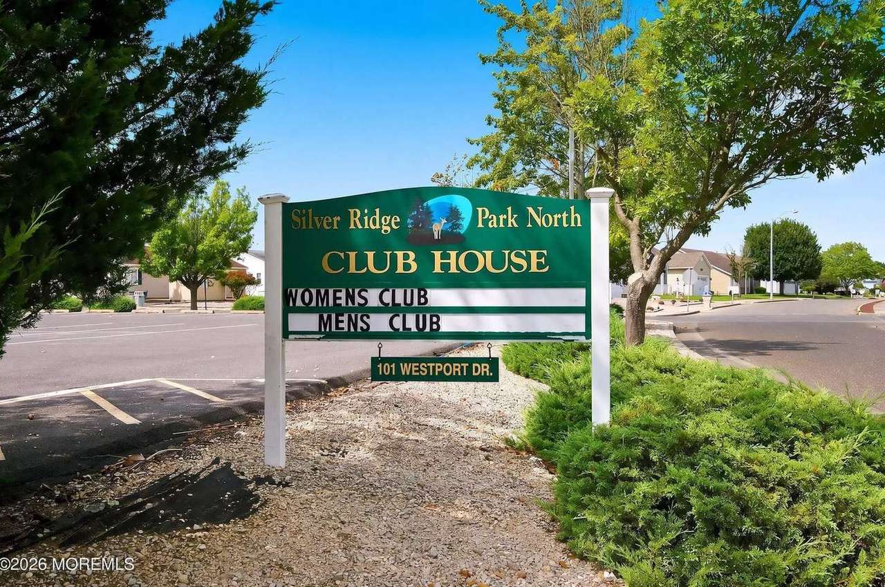 162 Castleton Dr, photo 19