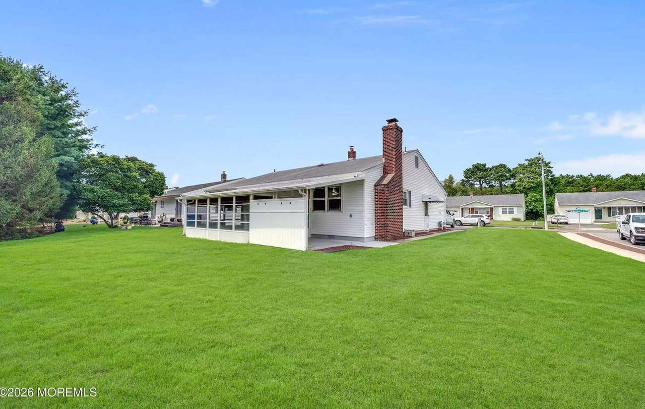 57 Westport Dr, photo 35