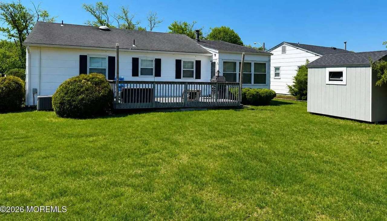 2 Brakenbury Dr, photo 4