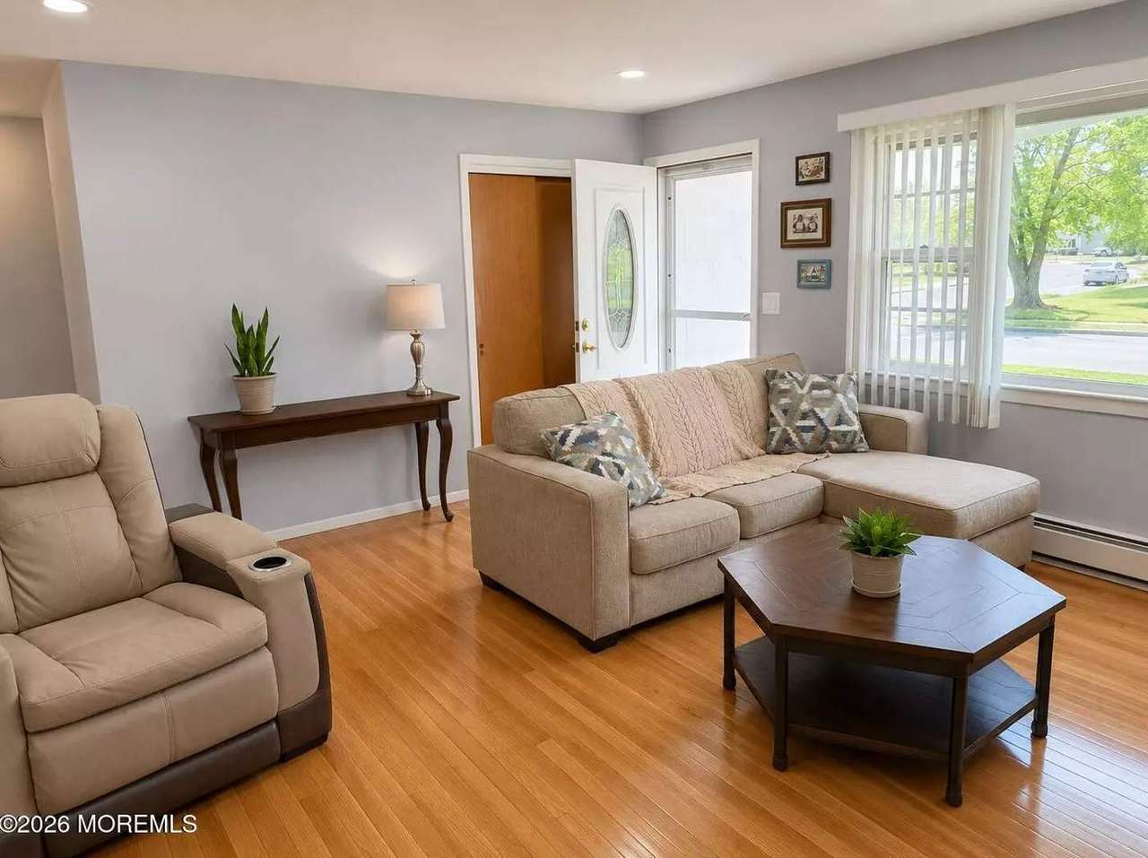 2 Brakenbury Dr, photo 5