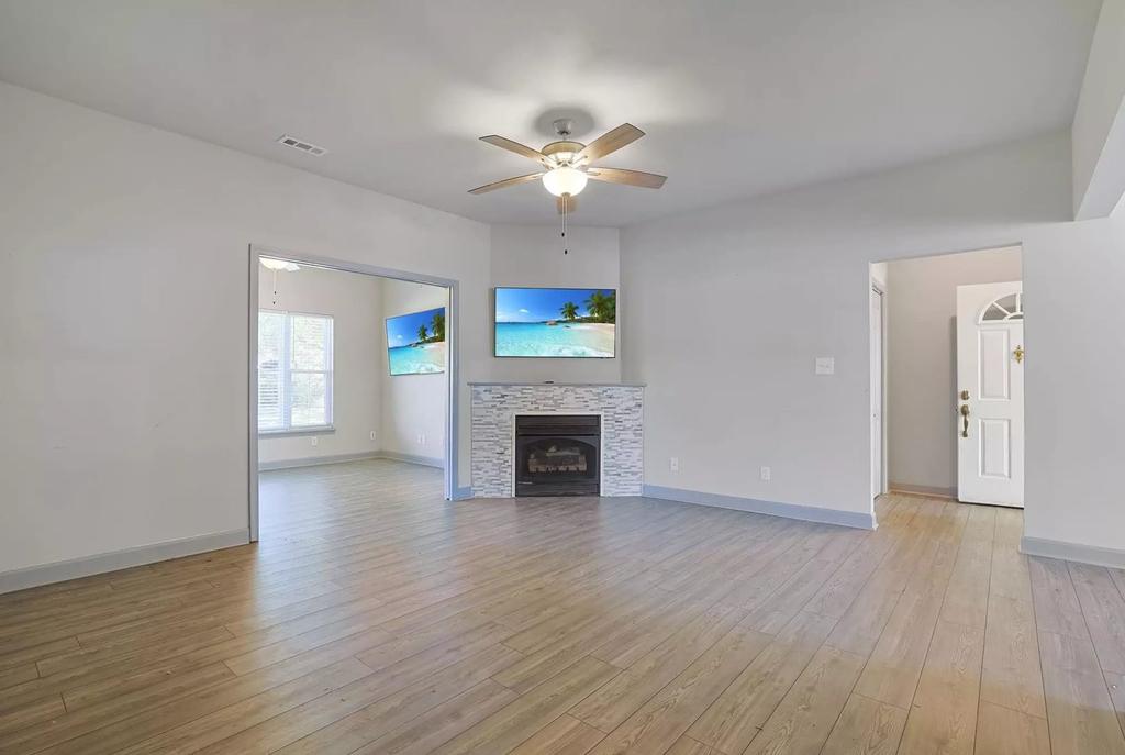 100 Willow Green Dr #100-A, photo 3