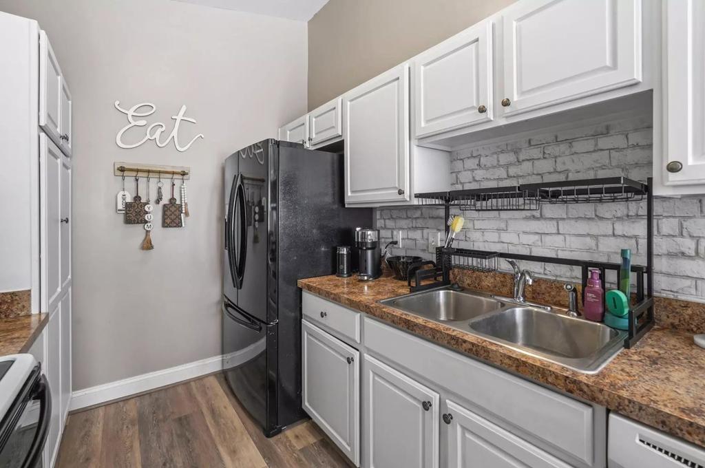 221 Portsmith Dr #3-8, photo 3
