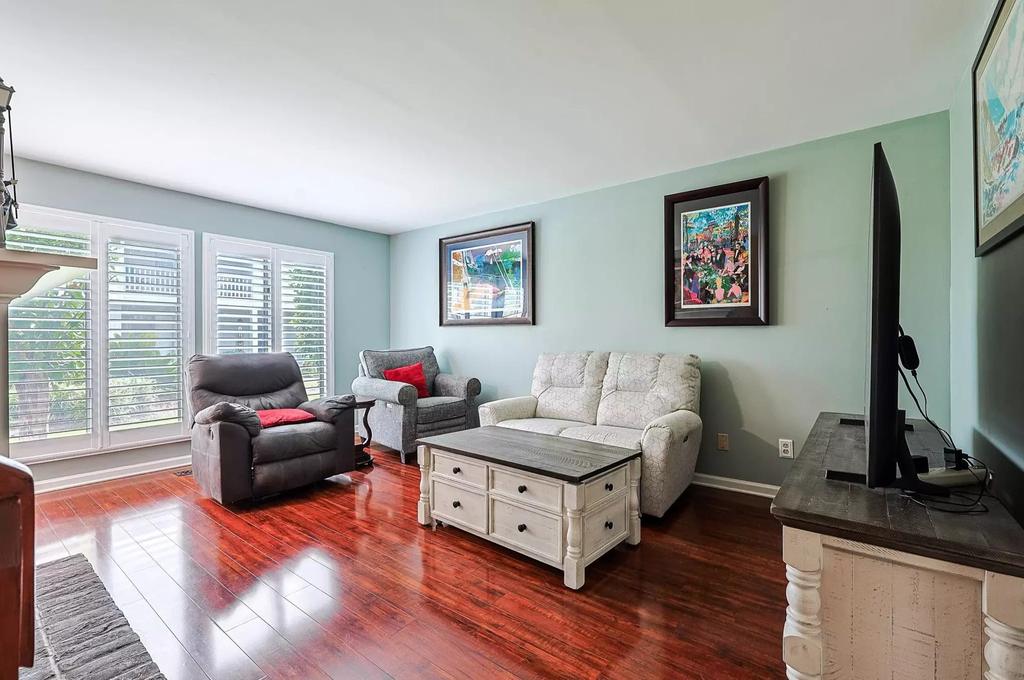 304 75th Ave N #C, photo 4