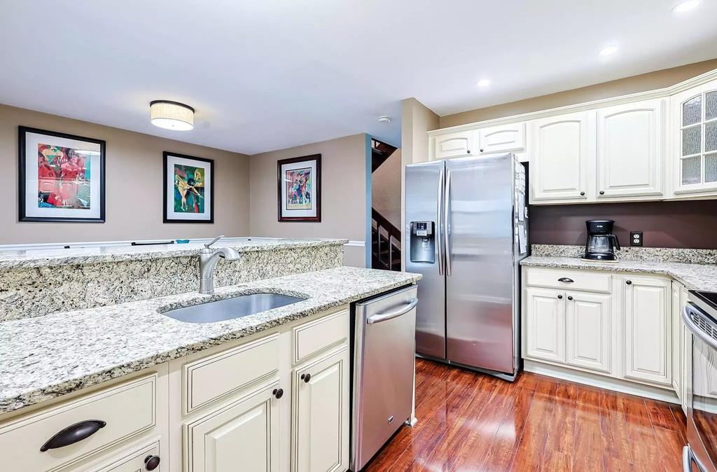 304 75th Ave N #C, photo 10