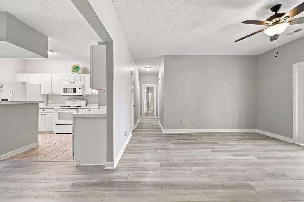 400 Willow Green Dr #400A, photo 11