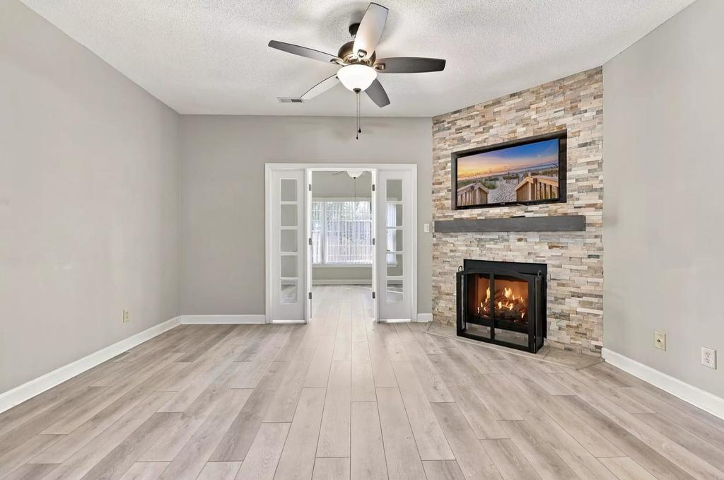 400 Willow Green Dr #400A, photo 12