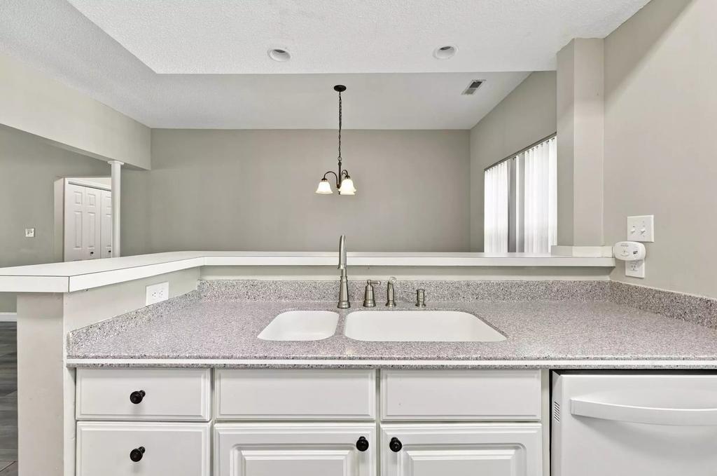 400 Willow Green Dr #400A, photo 16